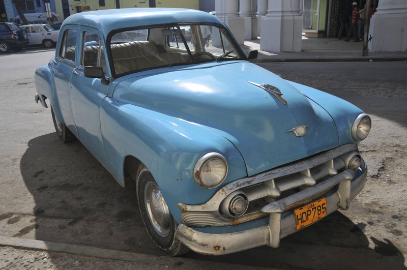Illustration for article titled Even More Old Cars Down On The Cuban Street